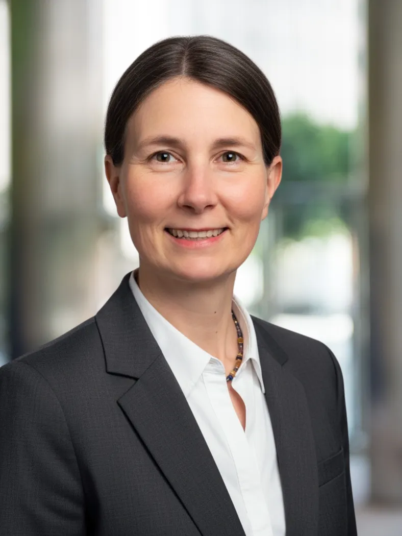 Regina Hollweck, Senior Statistikerin und Bereichsleitung bei NOVUSTAT