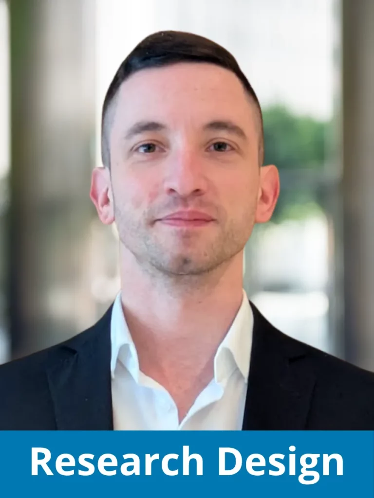 Portrait of Dr. Lucas Scheliga, expert in experimental research design and statistical analysis at NOVUSTAT.